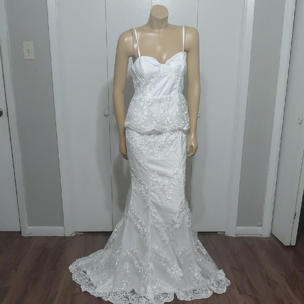 👰🏻‍♀️🕊⚜️Lulu's Lace Bridal Gown